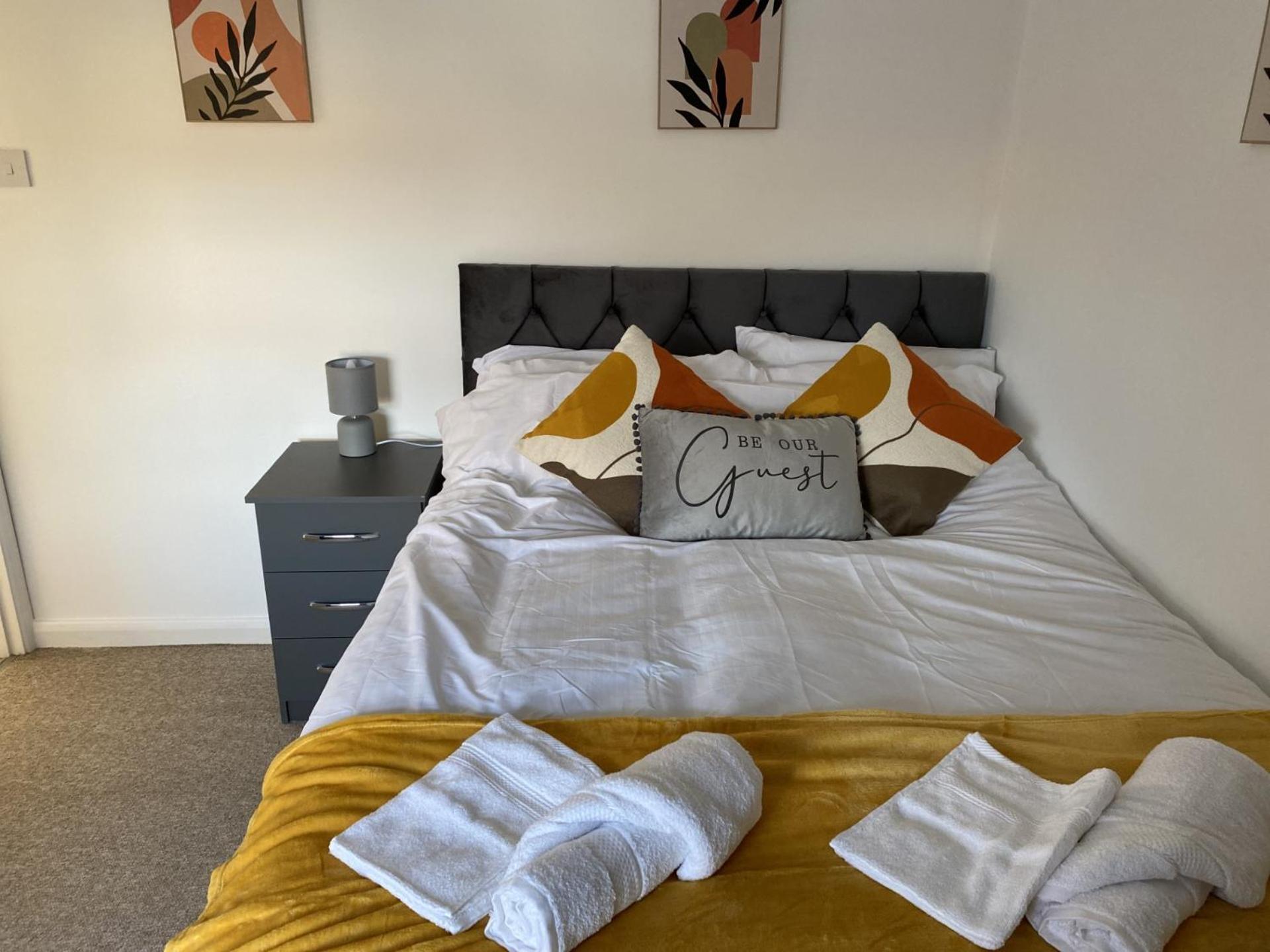 Charming 3 Bedroom Flint Holiday home